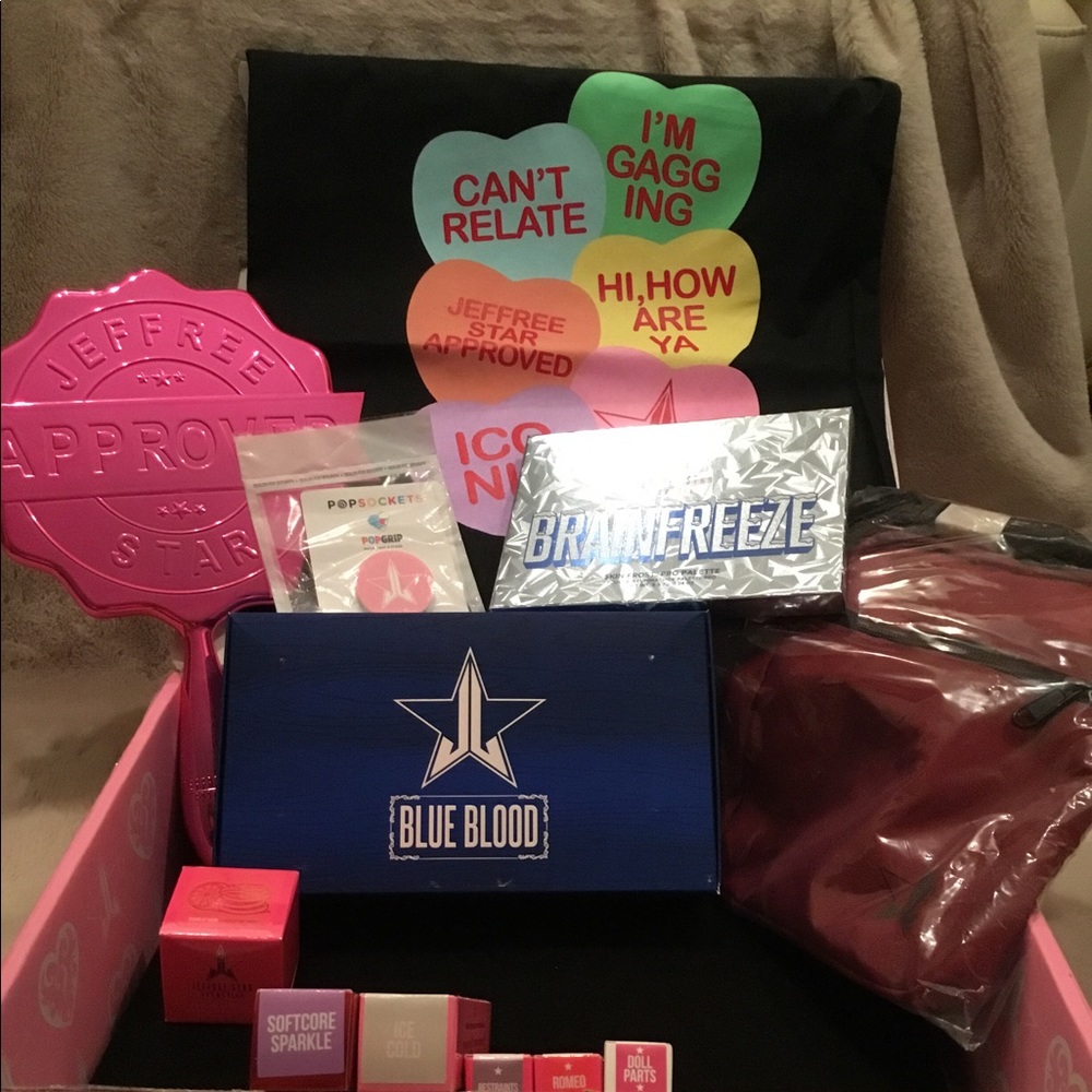 Jeffree Star 2020 Valentine Mirror Hot Pink